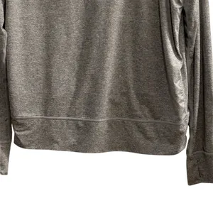Yogalicious Women's Gray Long‎ Sleeve Top Open Back Thumb Holes Size M thumbnail 3