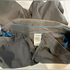 Columbia Women's Omni‎ Shield Gray Hiking Pants Repellent Size 8w 18L Pre-owned thumbnail 12