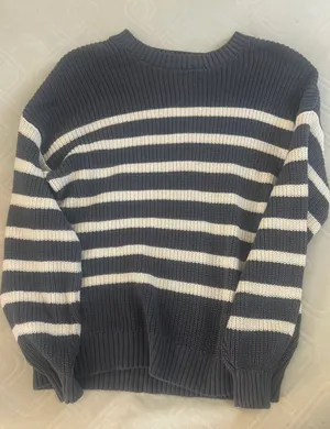 Hollister Sweater thumbnail 1