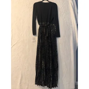 LuLaRoe DeAnne Maxi Dress Medium Metallic‎ Pleated Wrap Dress Long Sleeve NEW thumbnail 8