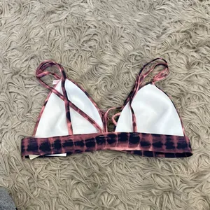 NWT Victoria’s Secret Pink Bonded Strappy Bralette Bra Tie Dye Size Large thumbnail 4
