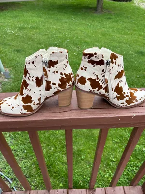 Maurices Brown and White Cowhide-Print Ankle Boots thumbnail 5