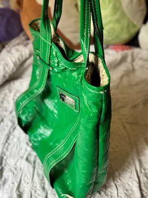 Guess Shiny Green Patent Tote with Branded Plaque thumbnail 3