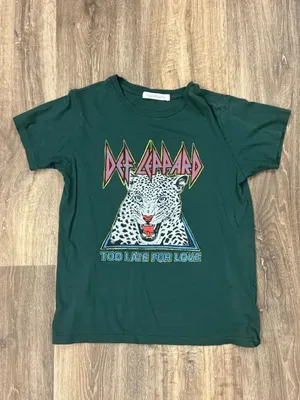Daydreamer Def Leppard Too Late For Love Tee Shirt Women’s XS thumbnail 2