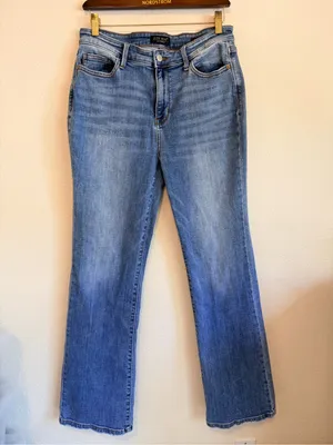 Judy Blue Boot Cut medium wash jeans, 10" rise, size 30 (11) thumbnail 2