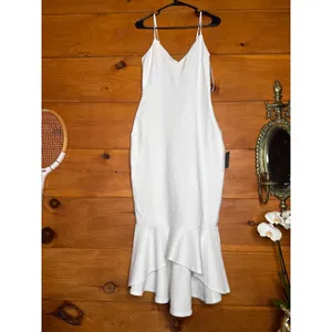 NWOT Lulus Stun Like Me White Bodycon Trumpet Hem Midi Dress Gala Banquet Sz M thumbnail 4