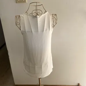 Doe & Rae White Ribbed Criss Cross Neckline Tank Top Size Small thumbnail 8