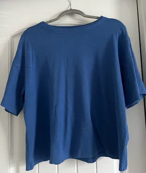 Boutique Top thumbnail 1