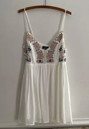 Lulus Daisy Petal Pickin’ Embroidered Dress Size L Festival Boho Whimsy Fairy thumbnail 2