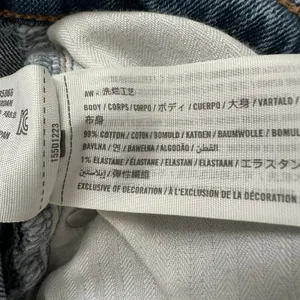 Abercrombie Ankle Straight‎ Ultra High Rise Distressed Jeans 4/27 Curve thumbnail 12