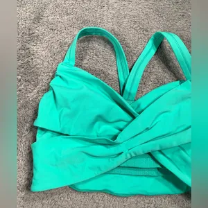 Lululemon wrap it up sports bra 4 green thumbnail 3
