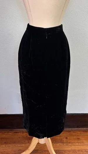 I.B. Diffusion Vintage 1990 Black Velvet Midi Sheath Skirt thumbnail 6