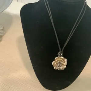 Vintage Rose Pendant thumbnail 2