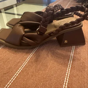 Sam & Libby Tan Braided Knot Sandals thumbnail 2