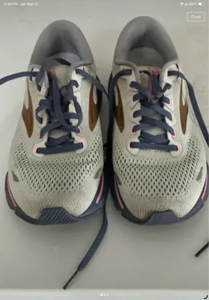 Ladies Brook Ghost Sneakers  thumbnail 2
