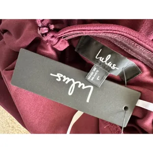 NWT Lulus Off The Shoulder Burgundy Maxi Dress Size Large thumbnail 5