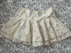 ZARA Floral skirt thumbnail 1