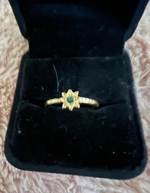 Women’s Gorgeous Gold Plated Ring Size 7 thumbnail 2