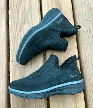 Skechers slip ons 🌟🌟🌟 thumbnail 1