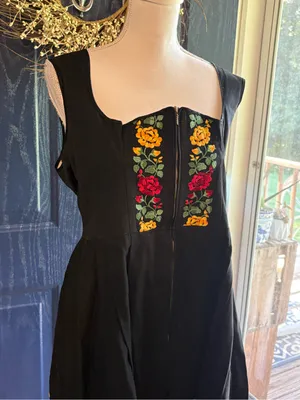 Vintage Riehl Modell Berchtesgaden German Dirndl Dress Black Floral Embroidery M thumbnail 2