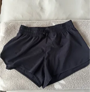 Black Running shorts Size 6 thumbnail 1