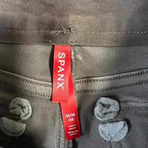 Spanx Stretch Twill Wide Leg Crop Pants Taupe Brown High Rise Button Detail M thumbnail 3