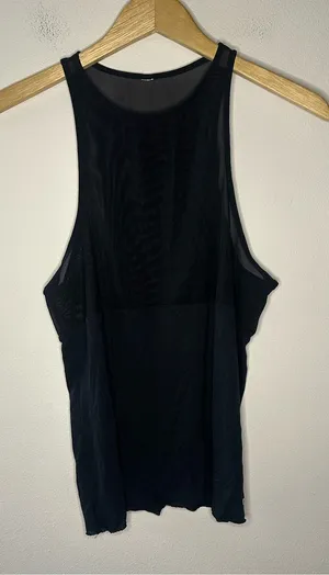 Alo yoga black mesh top raw hem tank top fits like a small workout activewear thumbnail 1