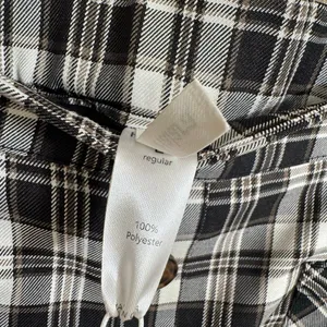 Halara Black Ivory Plaid Mini Skirt Front Pockets Large NWT thumbnail 4
