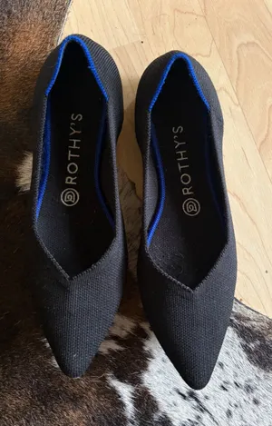 ROTHY'S Black Knit The Point Ballet Flats Casual In Desert Cat Size 8.5 thumbnail 1