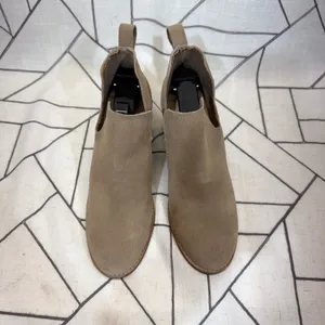 TOMS Kelsey Wedge Booties 6.5‎ Taupe Suede V-Cut Ankle Boots 10016174 thumbnail 7