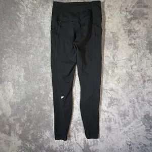 Fabletics Black High Rise 7/8 Leggings Size Small Side Pockets 25” Yoga Pilate thumbnail 5