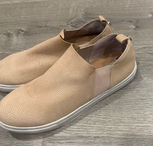 Steve Madden Perforated Mauve Slip On Shoes Sneakers Size 8.5 thumbnail 3
