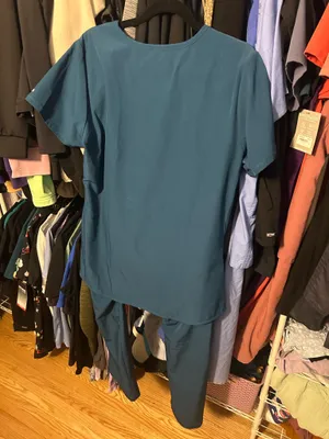 Scrub Skechers Set thumbnail 3