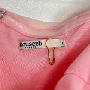 HOUSE OF CB Sofia Strapless Ruched Gown in Fairy Pink Size Large thumbnail 7