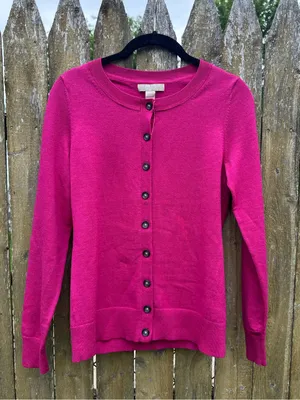 Banana Republic Merino Wool Blend Cranberry Crew Neck Button Cardigan Size Small thumbnail 5