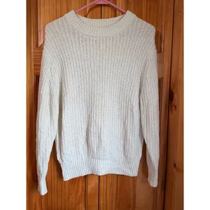 Wilfred Free Essential Chenille Crewneck Sweater Aritzia Cream Chunky Knit XS thumbnail 2