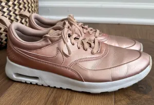 Nike Air Max Thea SE Metallic Red Bronze Rose Gold Sneakers 10 thumbnail 1