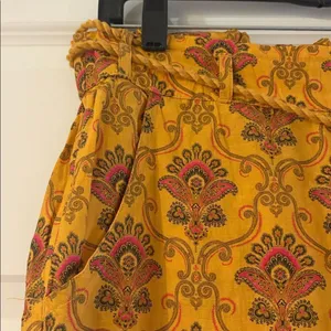 Sundance Vibrant Reef Cargo Capri Pants thumbnail 6