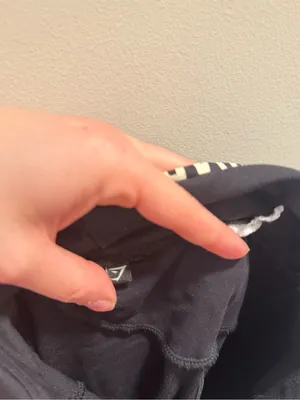 Gymshark Black High-Waist Leggings with Side Pockets thumbnail 6