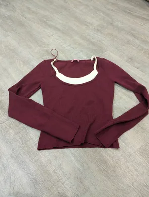 NEW! Edikted Cecile Layered Long Sleeve Top Maroon Size Medium thumbnail 2