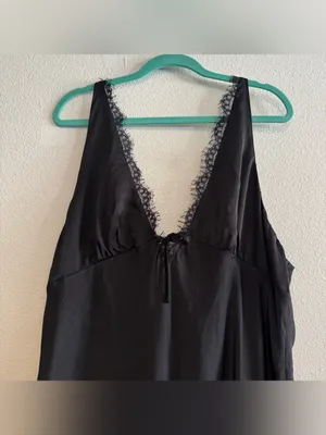 Beginning Boutique Stacy Black Maxi Dress Size 18 Like New thumbnail 3