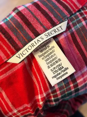 Victoria’s Secret plaid Christmas pajama button up shirt thumbnail 7