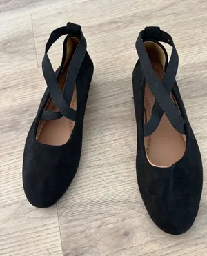 Love Black Suede Cross-Strap Ballet Flats size 7.5 thumbnail 1