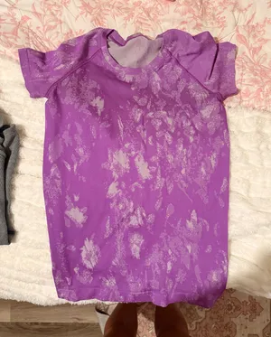 Lululemon Top thumbnail 1