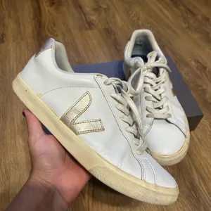 VEJA white gold lace up low top shoes sneakers thumbnail 1