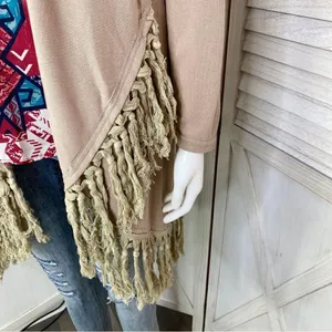 Boho‎ Fringe Hem Waterfall Cardigan Knit Khaki Tan Small Open Front Long Sleeve thumbnail 6