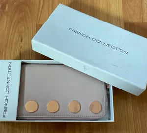 French‎ Connection Pink Wallet thumbnail 1