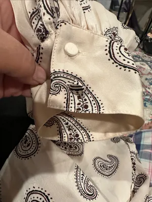 Ann Taylor Cream Paisley Button-Down Blouse Top M thumbnail 9