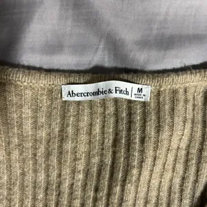 Abercrombie & Fitch Ribbed Skimming Cardigan Size M thumbnail 2