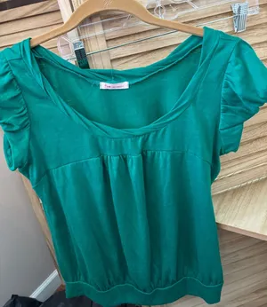Fire Los Angeles Emerald Green Short Sleeve Scoop-Neck Top Medium thumbnail 1